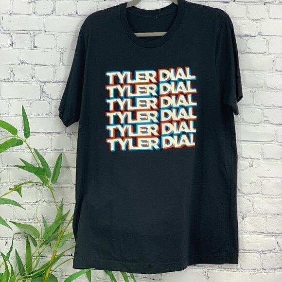 🎉Black Tyler Dial Graphic Tee🎉 - Picture 1 of 2